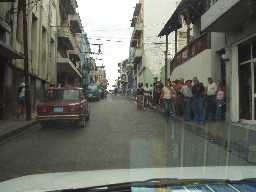 Santiago de Cuba-Strada-Clicca x Ingrandirla