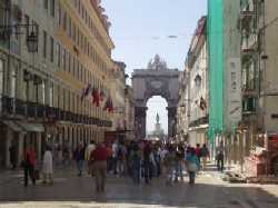 Lisbona - Baixa - Via Principale  - Clicca x Ingrandirla