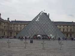 Museo del Louvre - Ingresso Principale - Clicca x Ingrandirlo